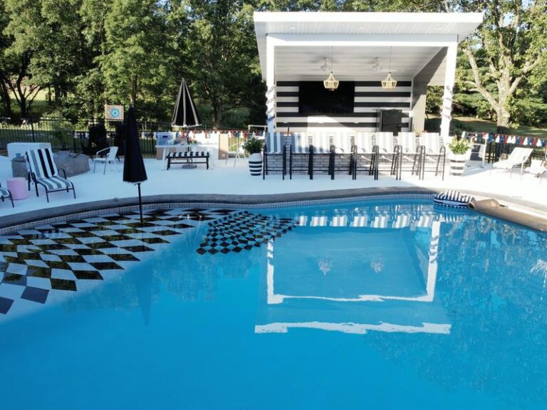Pool_Scene_2_Cropped_800x600